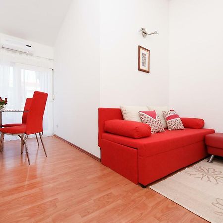 Apartment Lola Maria Zara Esterno foto